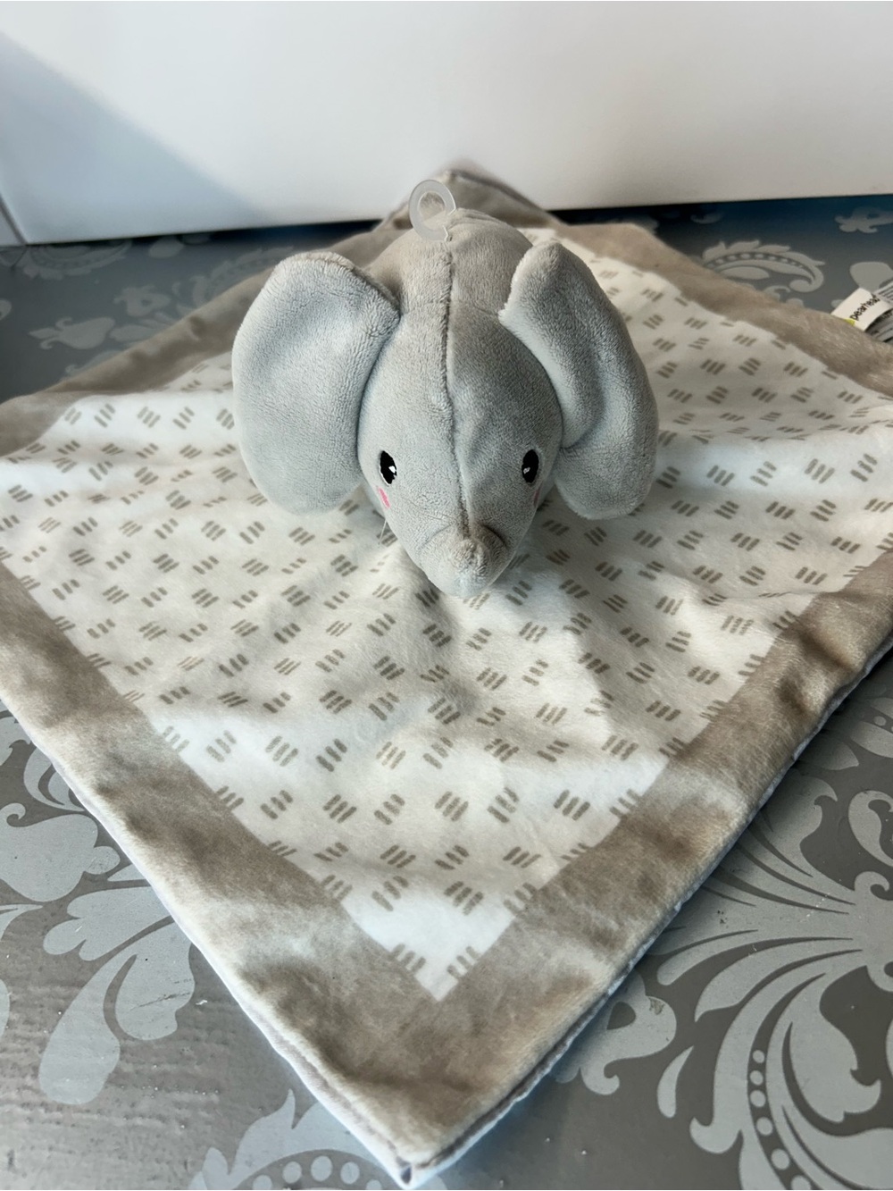 Gray Elephant Plush Lovey Blanket Pearhead brand EUC
